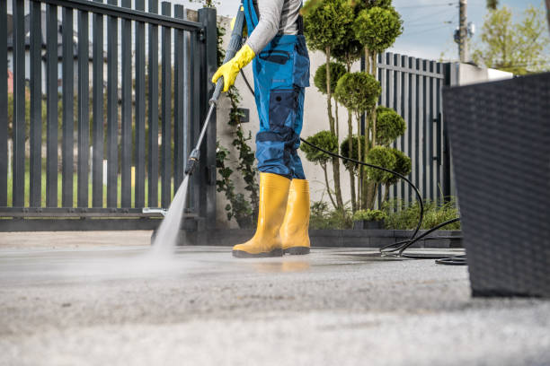 Best Gutter Cleaning  in Munsons Corners, NY